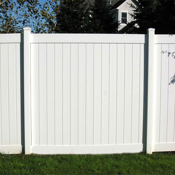 PVC Privacy Fence With Closed Picket